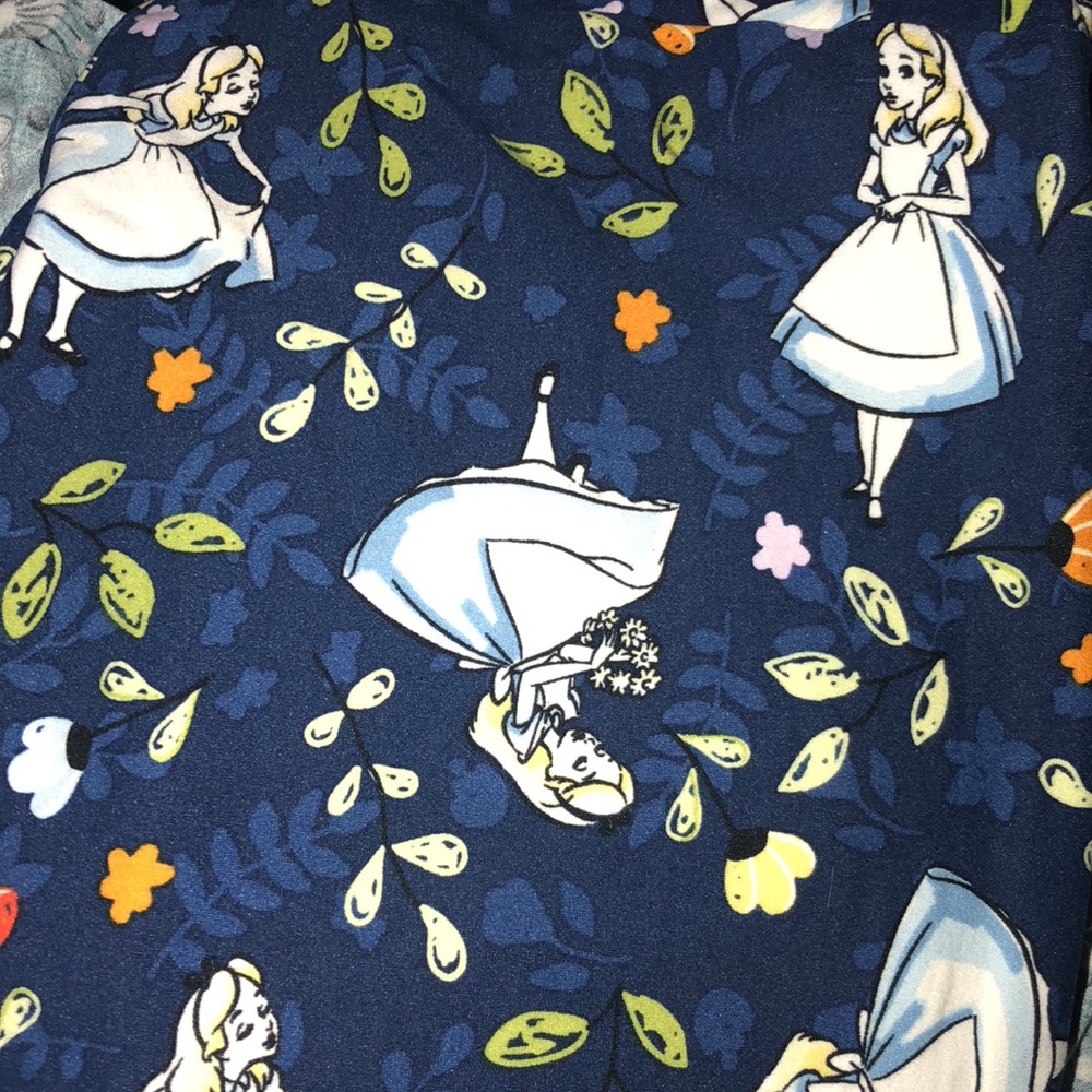 Alice in Wonderland Leggings